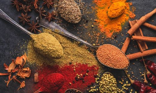 Popular spice blends: Different spice blends are used in cooking around the world.