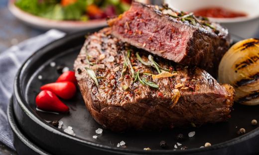 The Differences Between Canadian and American Steak Seasoning: Which is Better?