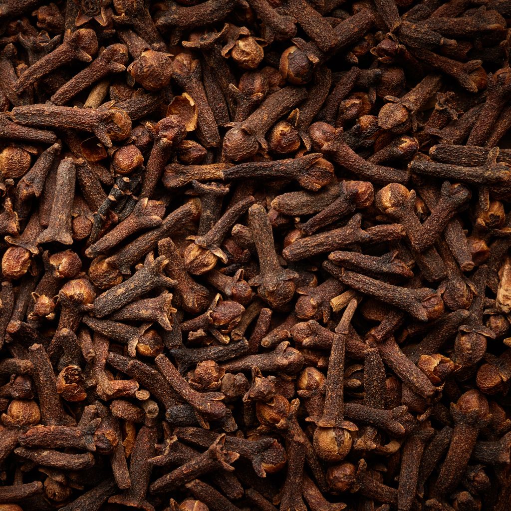 Ground cloves&#39; distinctive aroma Ground cloves for savory dishes Ground cloves for stews Ground cloves for sauces Ground cloves for beverages Ground cloves for mulled drinks Ground cloves&#39; rich and spicy flavor Ground cloves for marinades Ground cloves for spice blends Ground cloves&#39; versatility in cooking