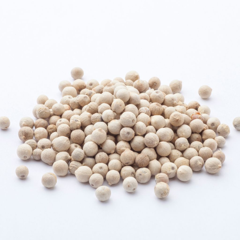 The Subtle Elegance of Ground White Pepper Culinary Applications of White Pepper in Ground Form